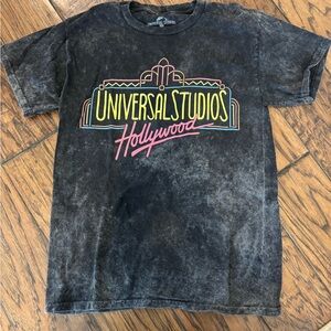 Universal Black Graphic Tee with Subtle Design